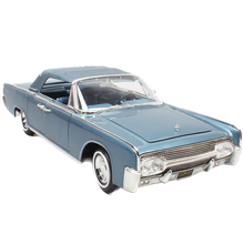 Load image into Gallery viewer, Children&#39;s 1:18 ford luxury vintage Deluxe 1961 LINCOLN CONTINENTAL Diecast Vehicle Scale Metal Car toy model souvenir miniature