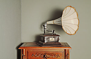 1911 HMV Gramophone Monarch Model V